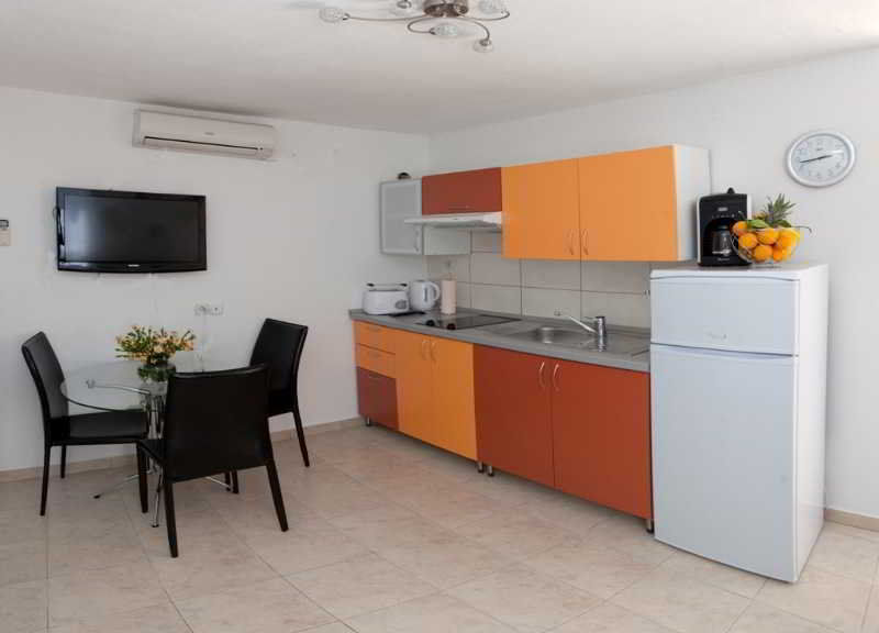 Apartment Alma Split Exteriör bild
