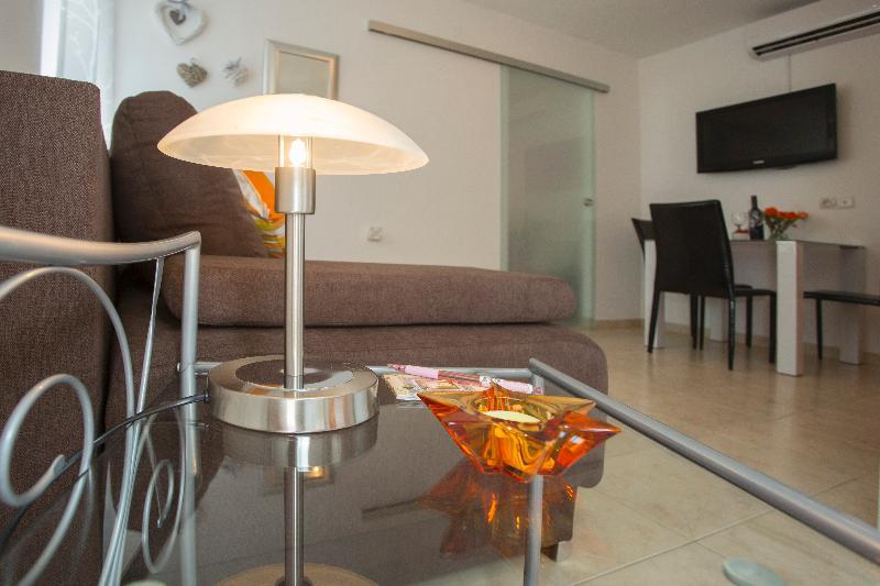 Apartment Alma Split Exteriör bild